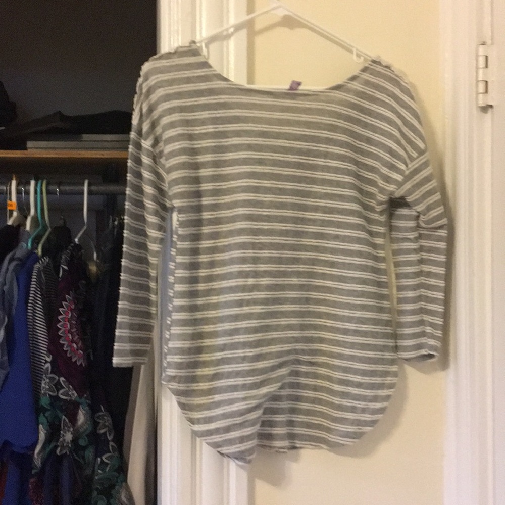 Francesca’s Long Sleeve Lace Detail Shirt - Picture 4 of 6